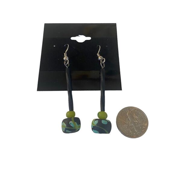 Polymer Clay Straight drop earrings in black & green. - Picture 6 of 6